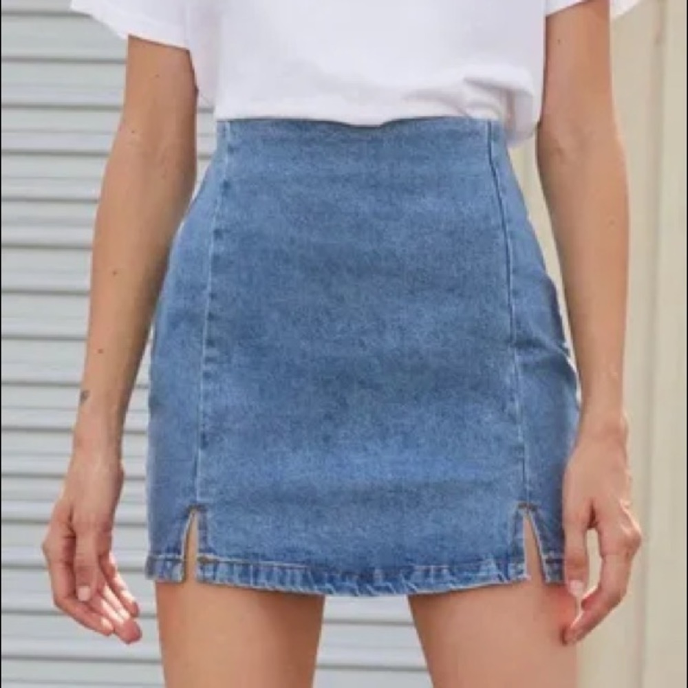 NWT Brandy Melville Denim Skirt